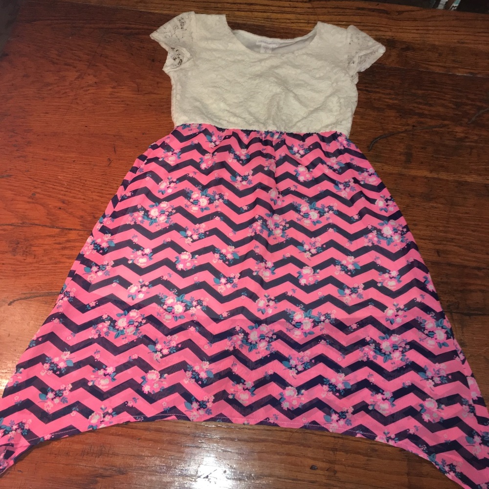Girls love at first sight dress size 7/8